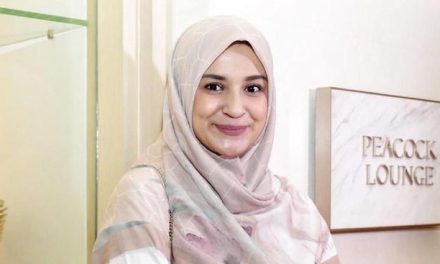 Shireen Sungkar Karismatik Mempesona Dan Kerpribadian Ramah