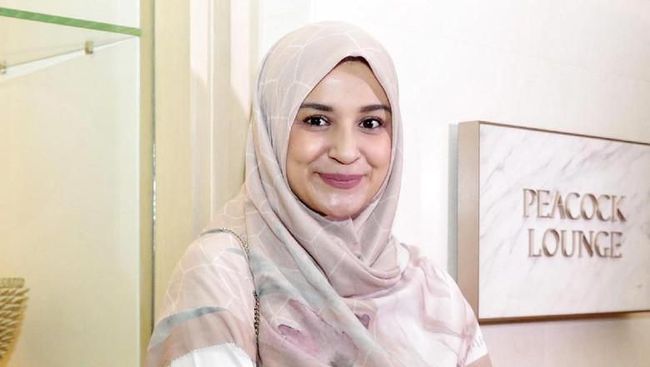 Shireen Sungkar Karismatik Mempesona Dan Kerpribadian Ramah