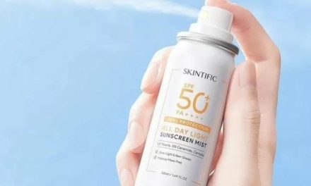 Rekomendasi Sunscreen Spray Terbaik Yang Praktis Di Gunakan