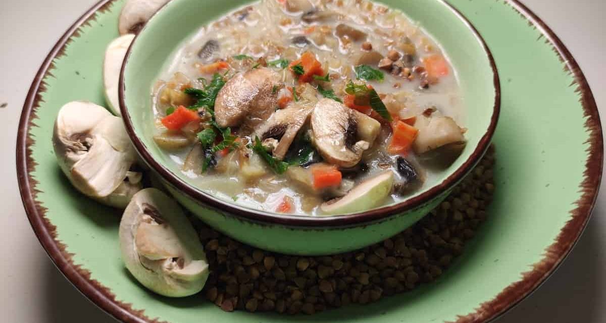 Sup Gandum Hitam, Menu Makan Siang Saat Paskah Di Polandia