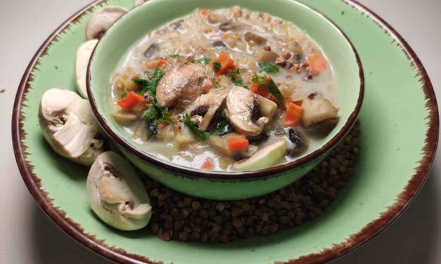 Sup Gandum Hitam, Menu Makan Siang Saat Paskah Di Polandia