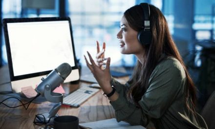 Mendengarkan Podcast Efektif Untuk Hiburan Sekaligus Healing