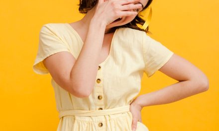 Aneh Tapi Nyata: Pasangan Ini Fobia Kancing, Kok Bisa?