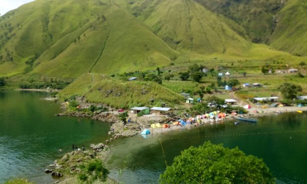 Pantai Paropo Silalahi Tempat Terbaik Menikmati Alam Toba!